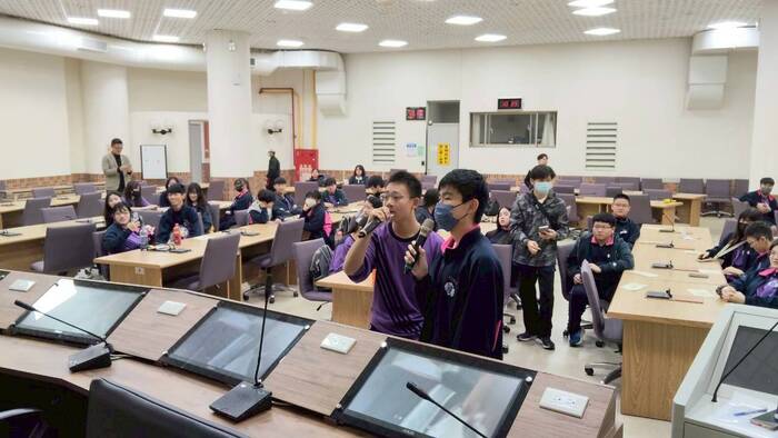 115/01/30(五)臺中市葳格高級中學蒞校參訪圖片