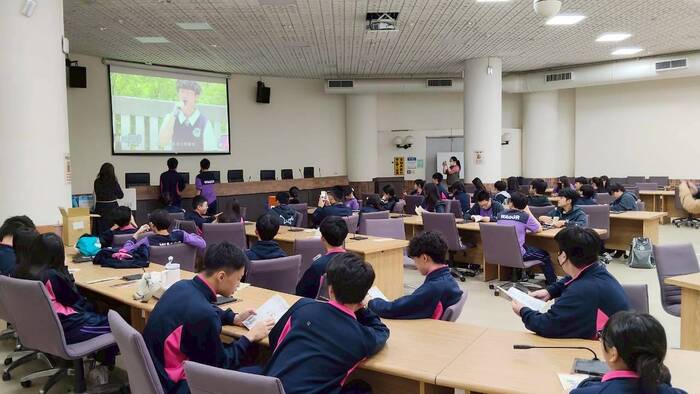 115/01/30(五)臺中市葳格高級中學蒞校參訪圖片