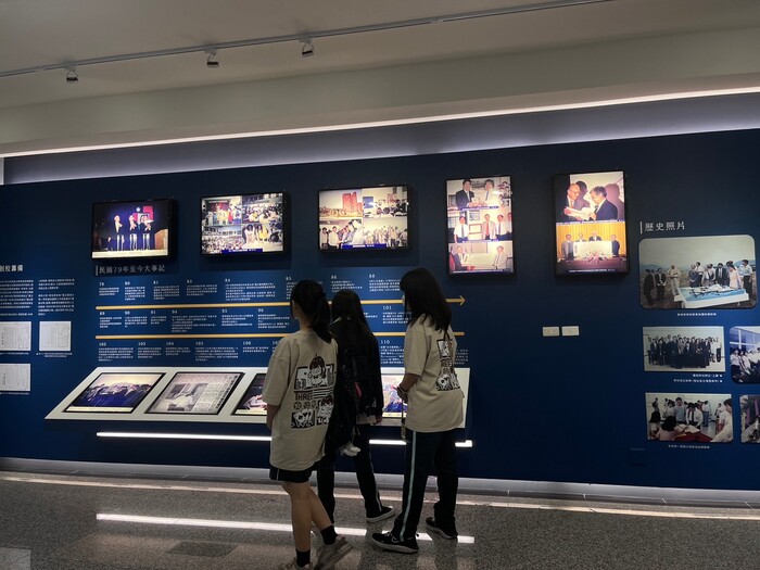 112/10/20僑泰高中蒞校參訪