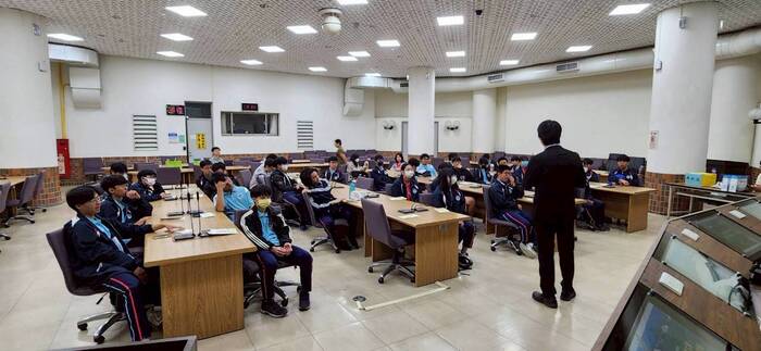 114/12/04(四)臺中市立東山高級中學蒞校參訪圖片